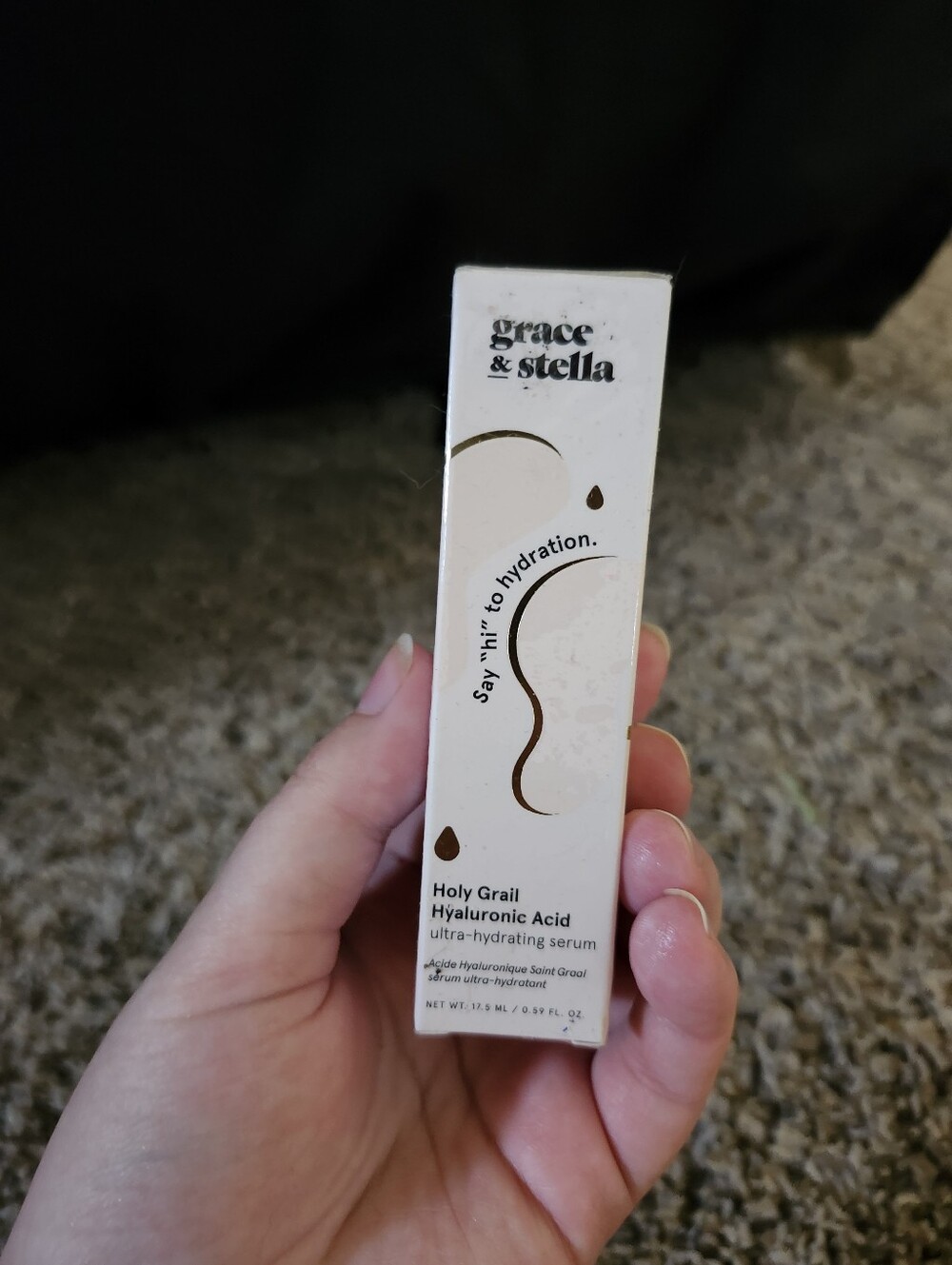 grace & stella Holy Grail Hyaluronic Acid Serum - White with Gold Accents